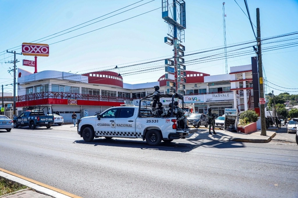 Elementos de la GN, en operativos de vigilancia en Culiacán, Sinaloa. Foto Cuartoscuro / Archivo 