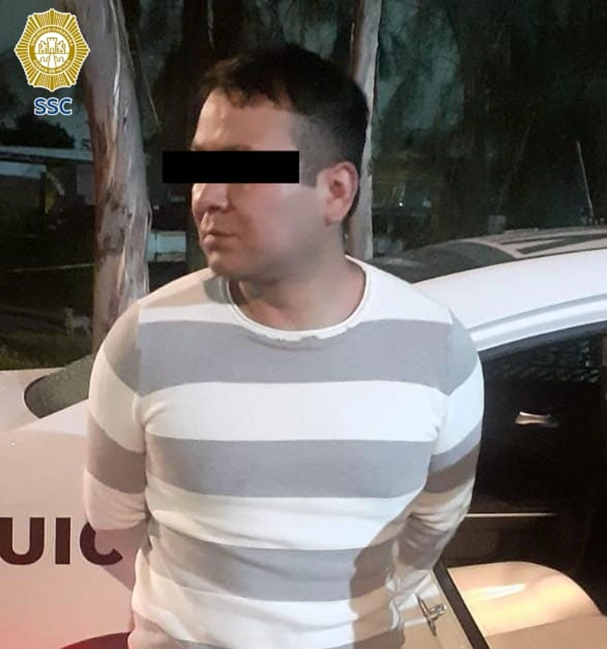 Al sujeto detenido le aseguraron un cuchillo de aproximadamente 15 centímetros de largo y dinero en efectivo, y aseguraron la motocicleta la cual coincidía con el empleado en el robo en investigación.