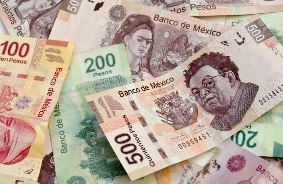 Al dar a conocer el curso de las finanzas públicas hasta mayo de 2025, la SHCP destacó que el déficit público alcanzó 357 mil millones de pesos, una reducción de 45 por ciento respecto al registrado en el mismo mes del año pasado, cuando llegó a representar 649 mil millones de pesos.