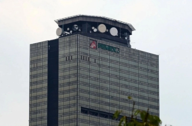 Torre de Pemex en la Ciudad de México. Foto Roberto García Ortiz / Archivo
