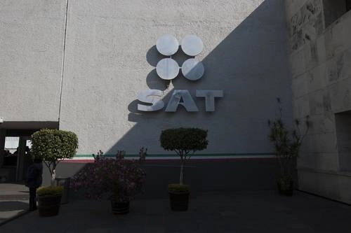El SAT informó que el monto de las devoluciones pagadas del 1 de enero al 22 de mayo de este año, se incrementó 13.7 por ciento. Foto Cristina Rodríguez / Archivo 