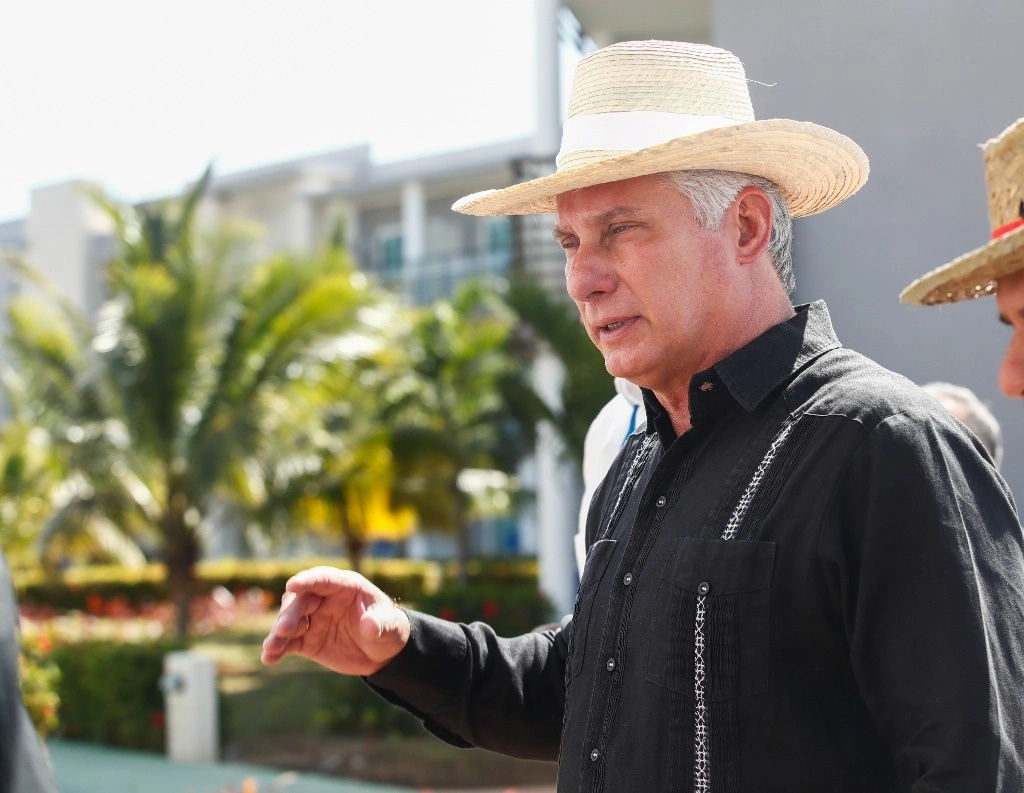 El presiden de Cuba, Miguel Díaz-Canel en la Feria Internacional de Turismo de Cayo Coco, Cuba. Foto Víctor Camacho/ archivo