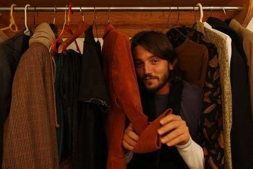 El actor Diego Luna compartió que la serie  "Pan y Circo nace al tratar de juntar dos de las cosas que más disfruto hacer: comer y escuchar”. Foto Francisco Olvera / Archivo