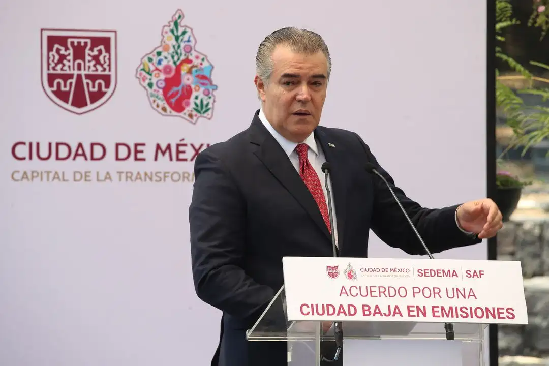 Francisco Cervantes Díaz, dirigente del Consejo Coordinador Empresarial, dijo que día con día se refuerza y se trabaja en LA relación comercial con EU. Foto 