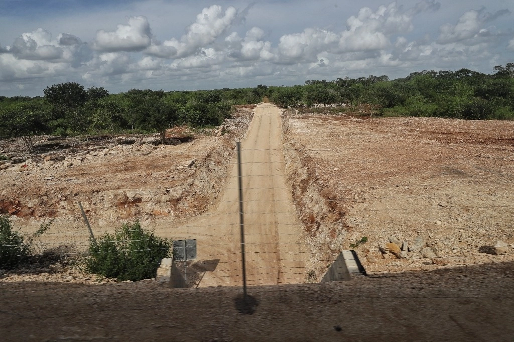 Ambos predios fueron expropiados a favor de la empresa Fonatur Tren Maya, SA de CV. Foto Marco Peláez / Archivo