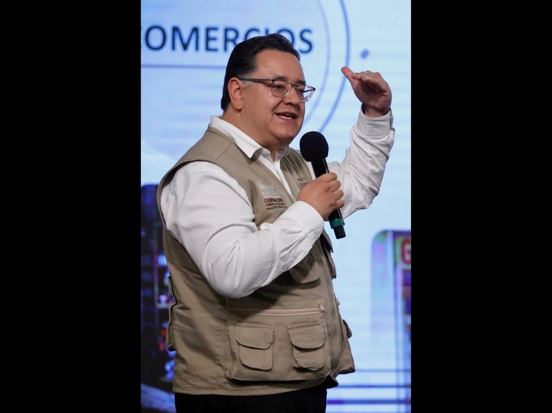 Gabriel García Hernández durante la mañanera del 24 de abril de 2020. Foto María Luisa Severiano