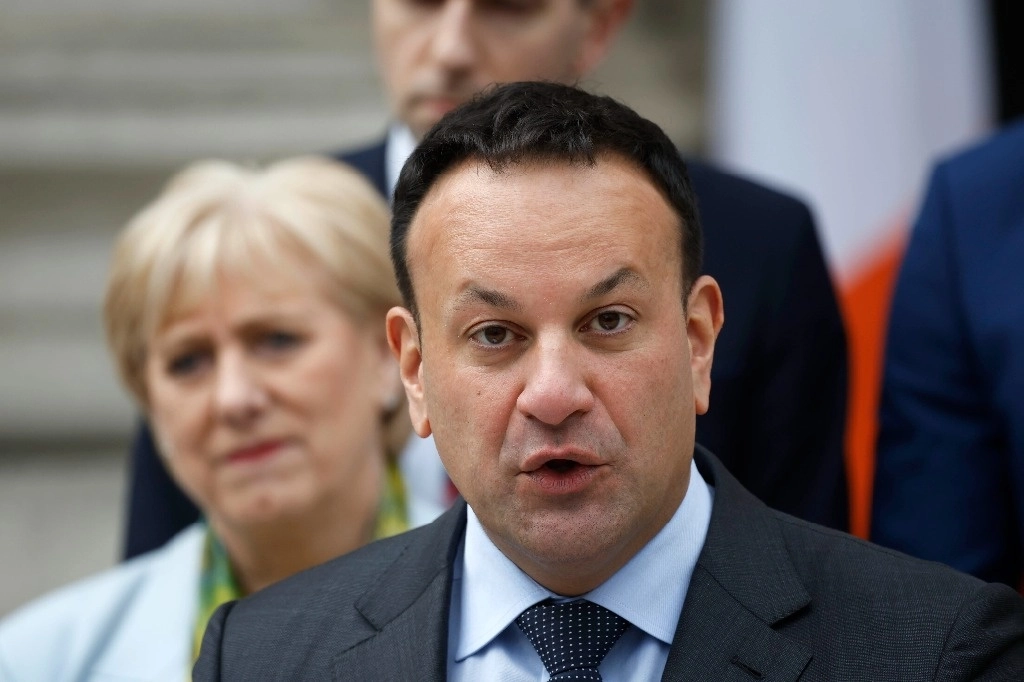 El primer ministro irlandés, Leo Varadkar, anunció su dimisión como jefe del gobierno de coalición de centro-derecha, afirmando que no cree ser ya "la persona adecuada para el puesto". Foto Ap 