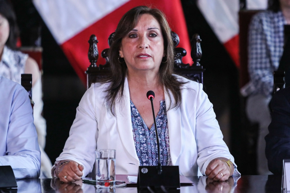 La presidenta peruana Dina Boluarte durante una conferencia en el Palacio de Gobierno en Lima, el 17 de diciembre de 2022. Foto Afp
