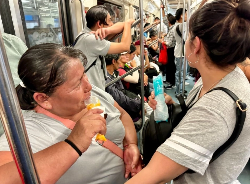 Usuarios del STC Metro en la Ciudad de México.