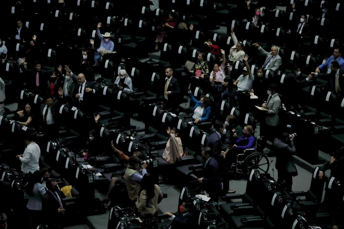 Diputados durante la aprobación en lo general de la Miscelánea Fiscal 2022. Foto Cristina Rodríguez