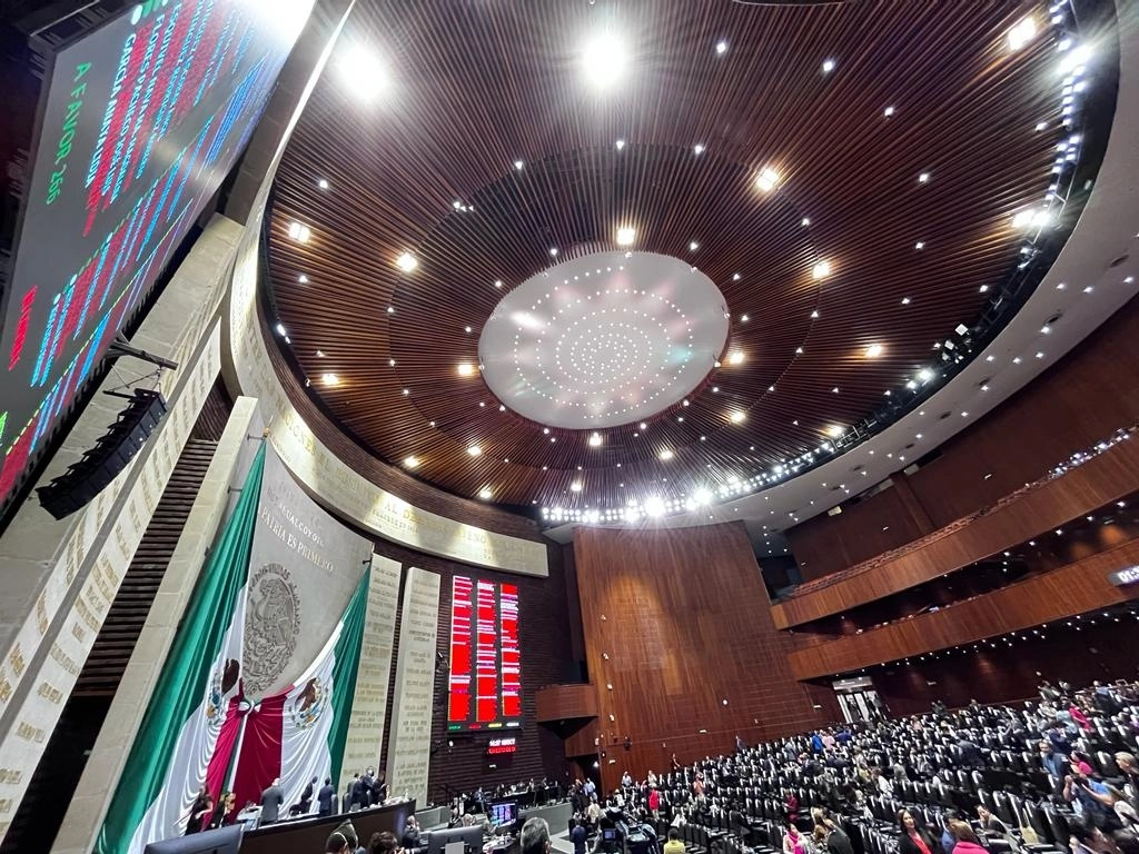 Legisladores durante la sesión ordinaria en la Cámara de Diputados, en la Ciudad de México, el 18 de octubre de 2022. Foto Roberto García Ortiz