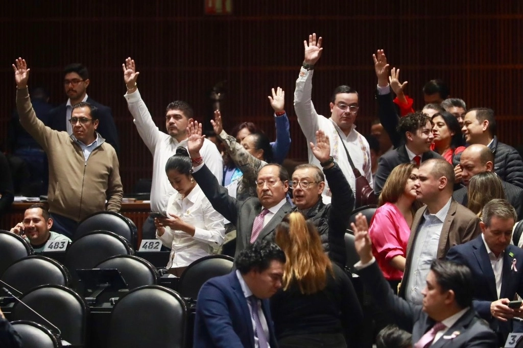 Diputados durante la discusión de reformas secundarias de la reforma judicial. Foto Luis Castillo 