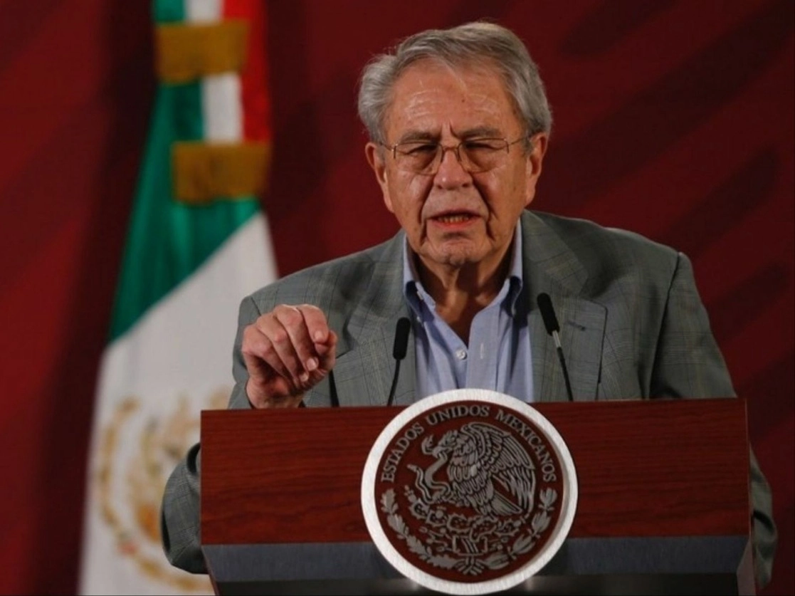 El titular de Salud, Jorge Alcocer durante una conferencia de prensa en Palacio Nacional. Foto Guillermo Sologuren / Archivo
