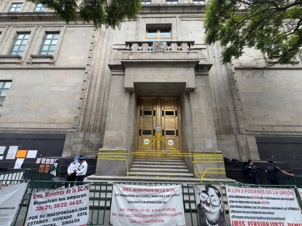 La Suprema Corte de Justicia de la Nación continúa con la suspensión de labores debido a las protestas contra la reforma del Poder Judicial de la Federación, el 10 de septiembre del 2024. Foto Roberto García Ortiz