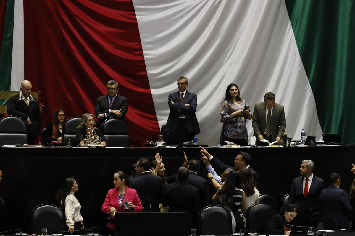 Diputados durante la discusión en lo particular del PEF 2026. Foto 