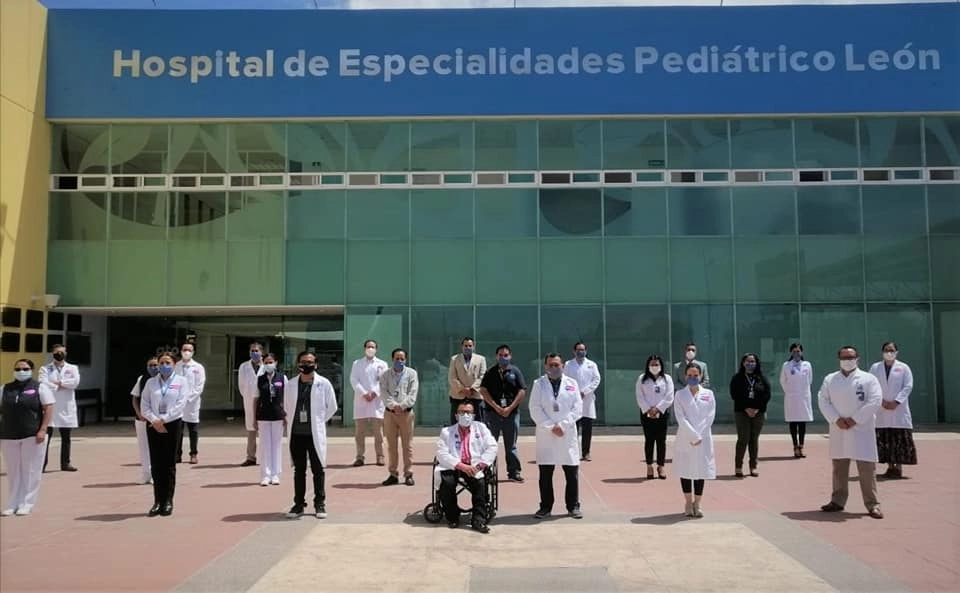 Foto de algunos trabajadores del hospital. Imagen tomada del Facebook del nosocomio