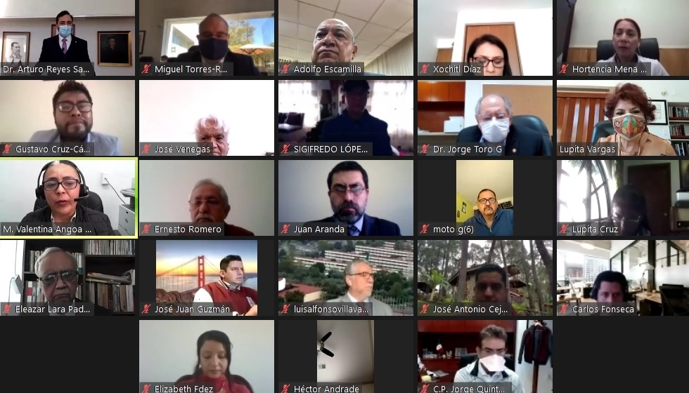 Al dar posesión de sus cargos, el director general del IPN, Arturo Reyes Sandoval, instruyó a cada uno de los nuevos directores a crear condiciones que optimicen la implementación del modelo híbrido y mejorar la educación a distancia. Imagen tomada de @IPN_MX