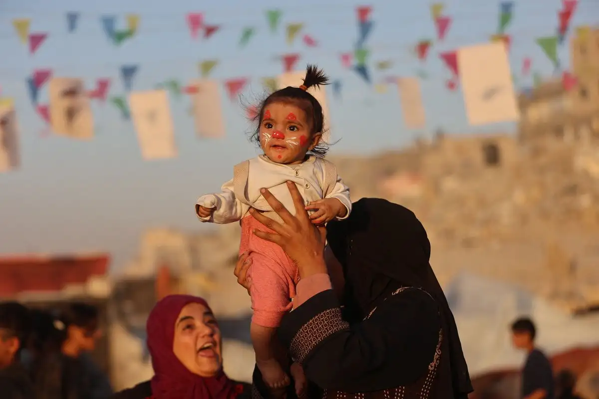  El primer día de proyecciones incluyó la actuación del payaso Amo Allouch. Las actividades concluirán el 20 de diciembre.