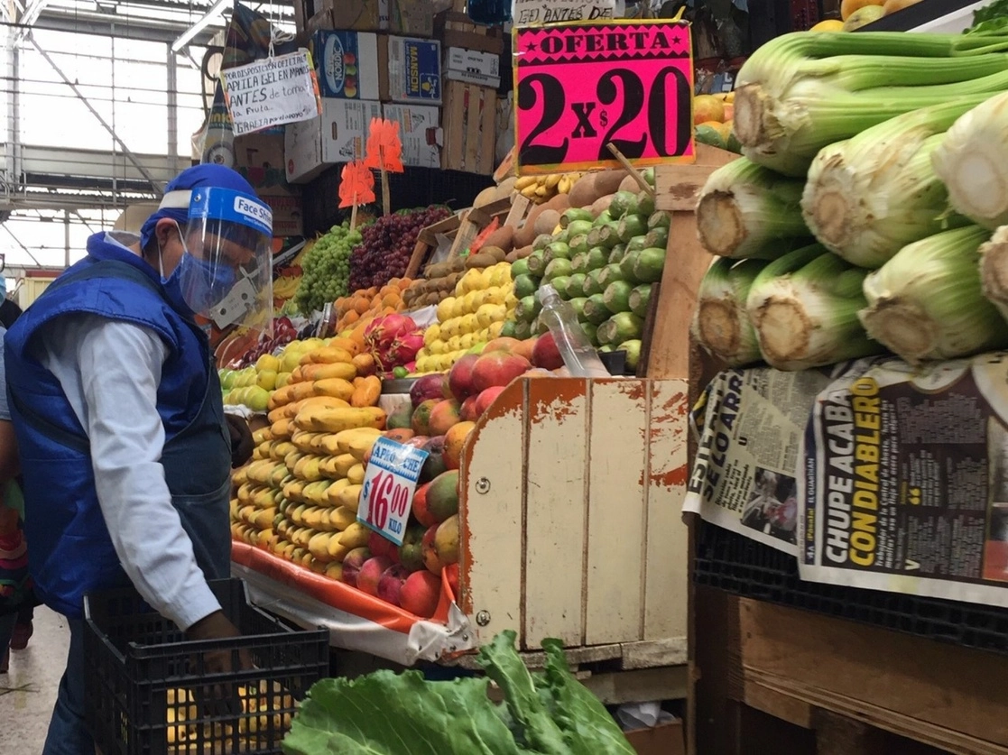 Mercado Martínez de la Torre, en la Ciudad de México. Foto Guillermo Sologuren / Archivo