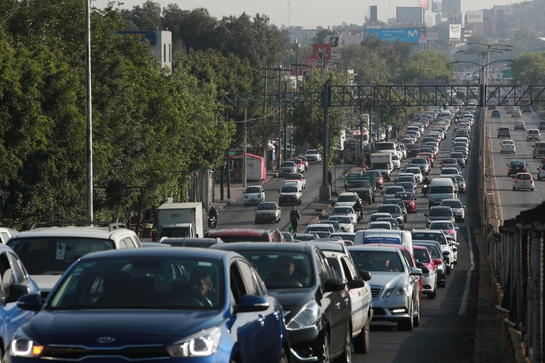 Al cierre de septiembre, la industria automotriz en México disminuyó el número de ventas de vehículos ligeros con respecto al mes previo y continuó sin cubrir la comercialización que registró antes de la pandemia. Foto Alfredo Domínguez / Archivo