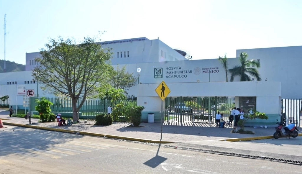 La Secretaría de Salud informó que cuatro nocosomios federales en Acapulco, Guerrero, están disponibles para atender pacientes que requieran servicios de urgencias o consulta de especialidad, el 4 de noviembre de 2023. Foto tomada de X @SSalud_mx