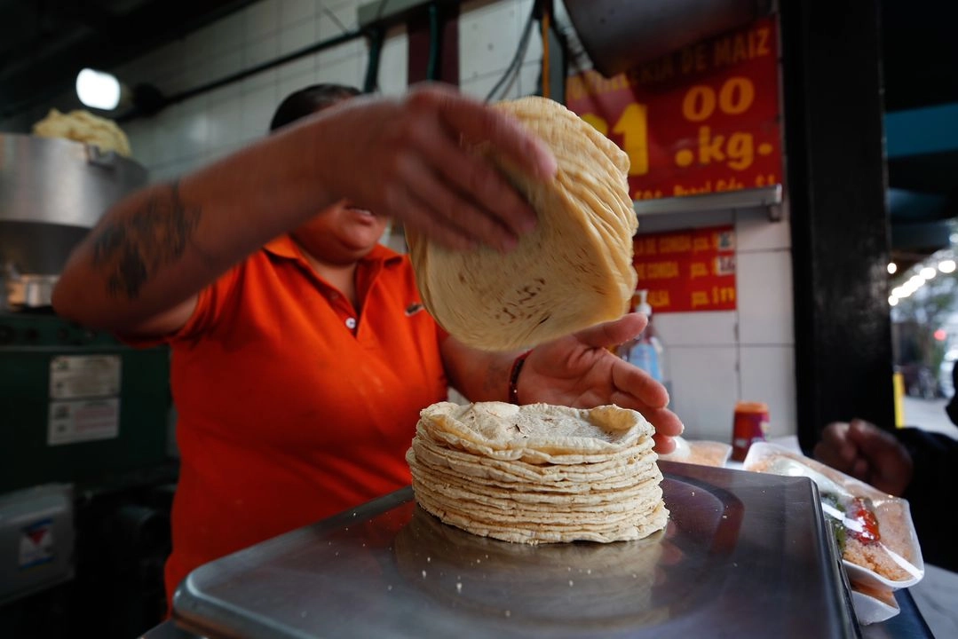 Venta de tortillas en la Ciudad de México, el 2 de enero de 2025. Foto 