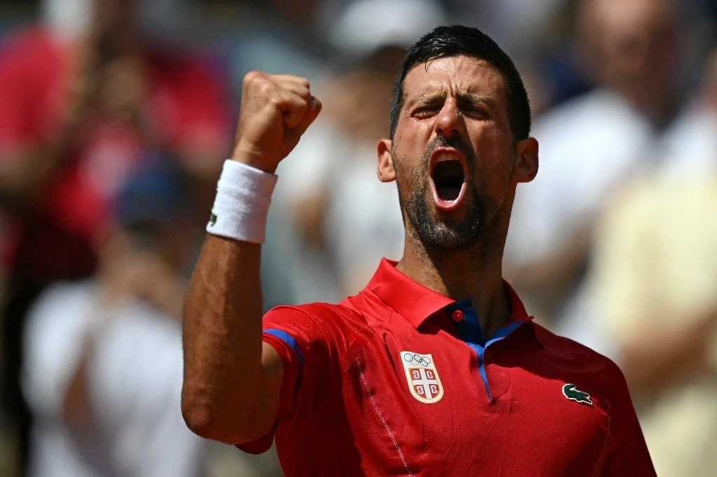 Novak Djokovic se impuso con sets de 7-5 y 6-3 al alemán, Dominik Koepfer, en los octavos de final de los JO de París 2024. Foto Afp