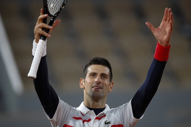 Novak Djokovic derrotó al tenista español con sets de 4-6, 6-2, 6-3, 6-4. Foto Ap