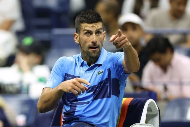 Al serbio, monarca vigente del último Grand Slam del año, le tomó más de dos horas vencer a un rival que, a pesar de estar posicionado en el sitio 138 del ranking. Foto Afp