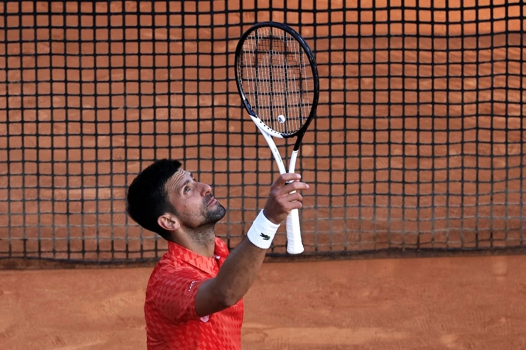 El número 1 del tenis, Novak Djokovic, se estrenó con victoria en el Masters 1000 de Montecarlo con un triunfo más sufrido de lo esperado ante el desconocido ruso Ivan Gakhov, por 7-6 (7/5) y 6-2. Foto Afp