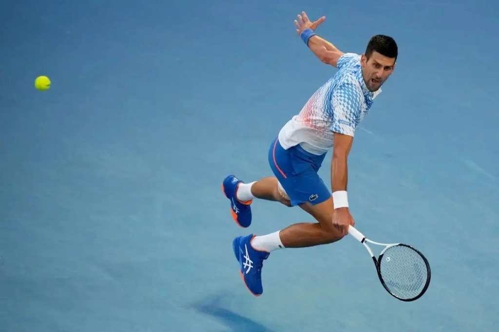 "Mis disculpas a aquellos que planeaban verme. Deseando a todos los jugadores un gran torneo. ¡Nos vemos pronto!", dijo Novak Djokovic tras anunciar que no participará en el ATP Finals. Foto Ap / Archivo