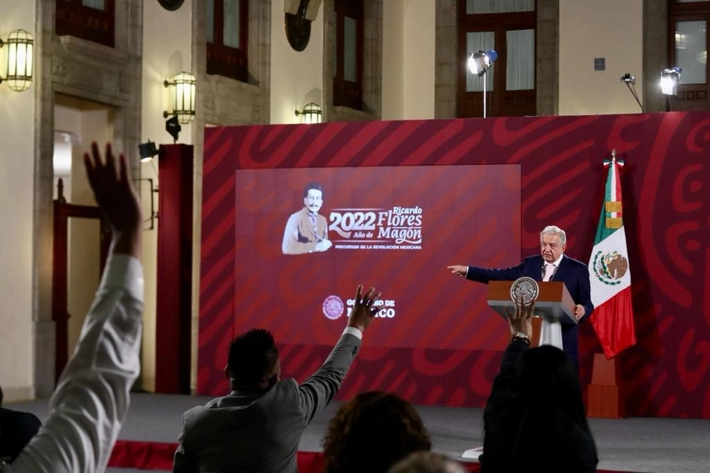 El presidente Andrés Manuel López Obrador durante su conferencia matutina en Palacio Nacional, el 28 de septiembre del 2022. Foto Roberto García Ortiz



