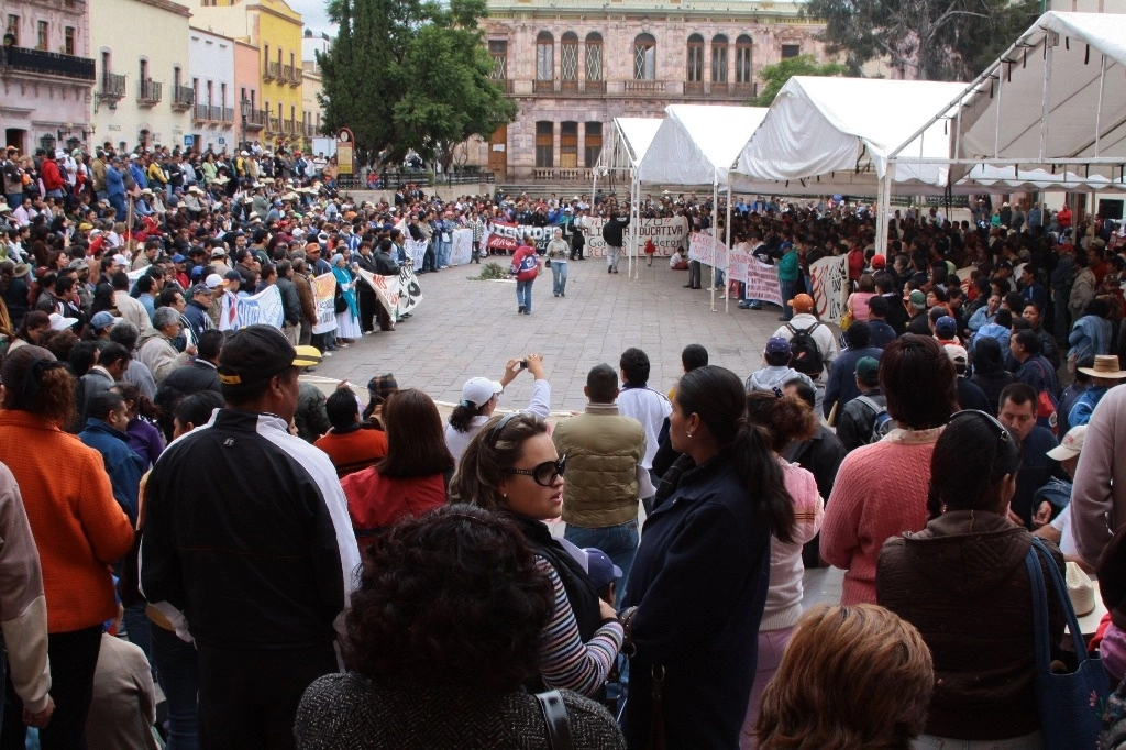 Docentes durante una protesta en Zacatecas en imagen de archivo. Foto Cuartoscuro / Archivo