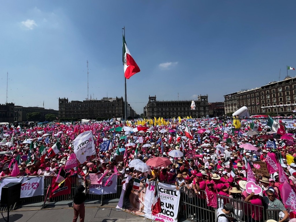 Intense Sunday with march and debate displaying an “genuine democracy”: AMLO