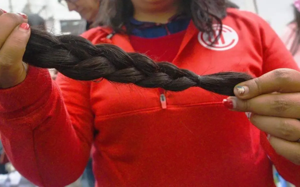 Imagen de archivo de una jornada de donación de cabello para pacientes con cáncer. Foto