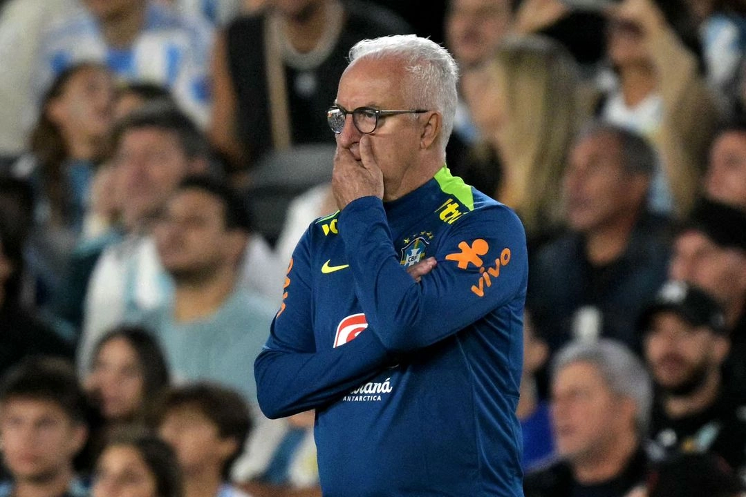 Dorival Júnior estuvo 14 meses dirigiendo a la selección de futbol de Brasil, tiempo en el que registró siete victorias, siete empates y dos victorias. Foto 