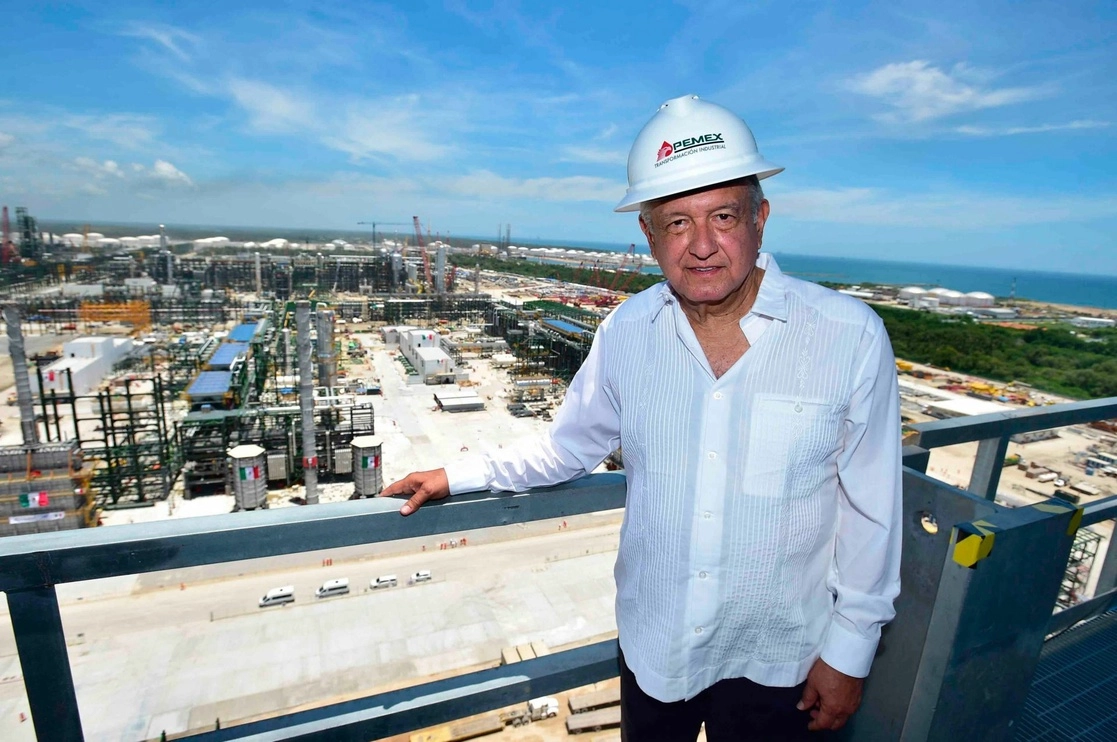 El presidente López Obrador, durante la inauguración de la primera etapa constructiva de la Refinería Olmeca Dos Bocas. Foto Cuartoscuro / Archivo