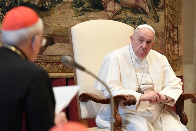El papa Francisco, en imagende ayer en El Vaticano. Foto Afp