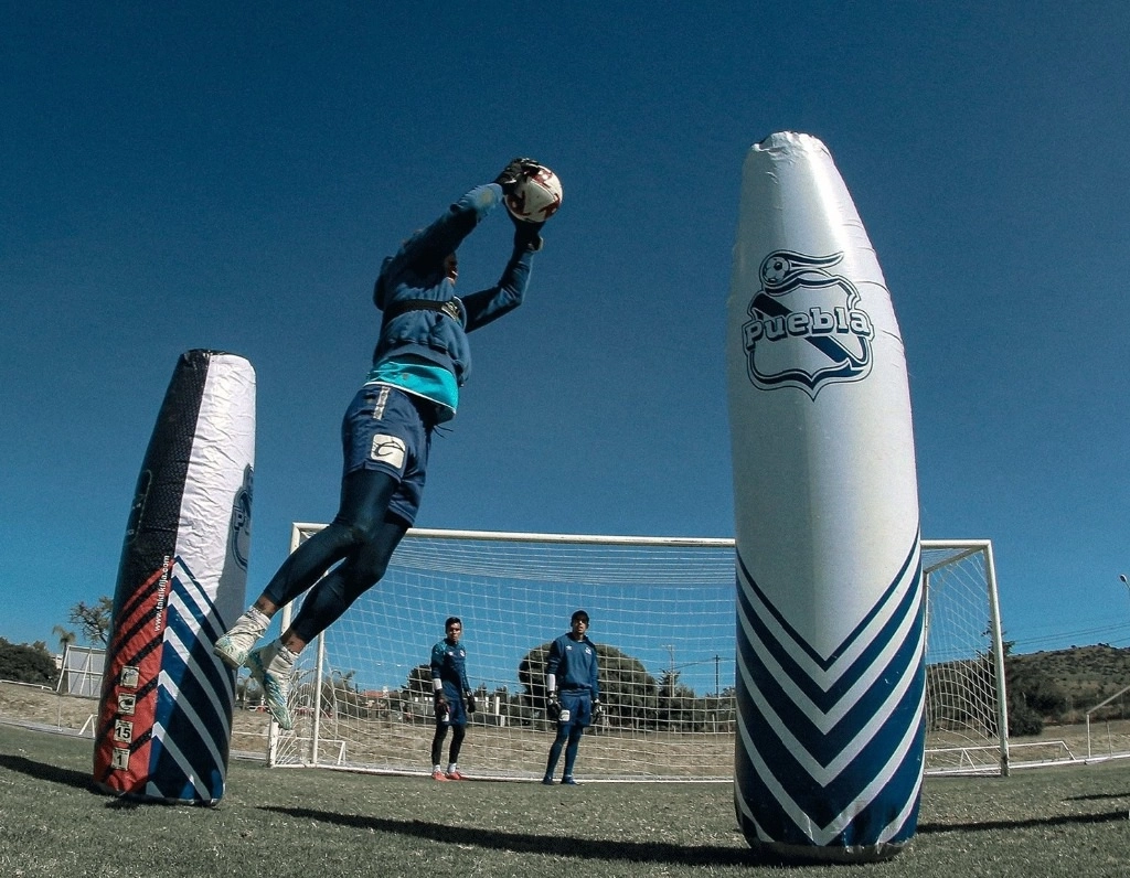 El próximo domingo ‘La Franja’ del Puebla se enfrentará a Rayados de Monterrey en el repechaje del futbol mexicano. Foto Tomada del Twitter @ClubPueblaMX