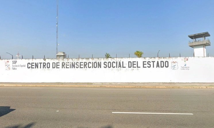 Al menos dos muertos y 25 heridos habría dejado una riña en el Centro de Readaptación Social del Estado de Tabasco. Captura de imagen de Google Maps