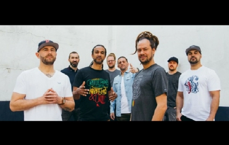 En 2019, la banda francesa, Dub Inc, abrió el concierto de Panteón Rococó en la Arena CDMX. Foto Proporcionadas por el grupo  