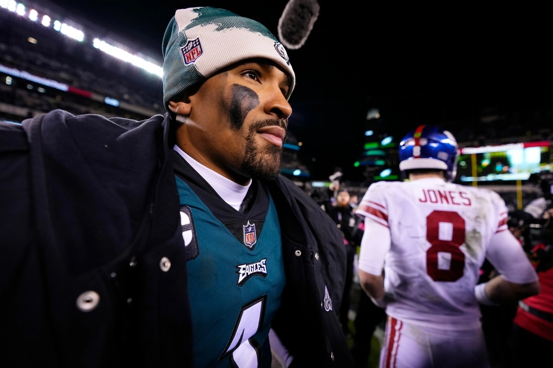 El mariscal de campo de los Philadelphia Eagles, Jalen Hurts. Foto Ap