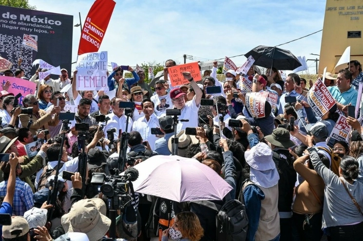 Marcelo Ebrard inició en Tlaxcalala una gira por el país con su asociación El Camino de México, el 22 de septiembre de 2023. Foto tomada de la red social X @m_ebrard 