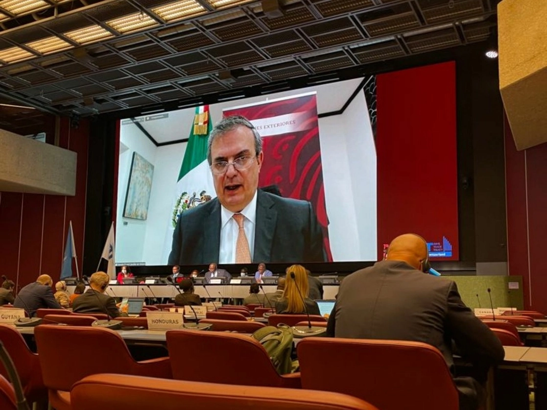 El canciller Marcelo Ebrard durante su participación en la séptima Conferencia de Estados Parte del Tratado de Comercio de Armas, el 30 de agosto de 2021. Foto tomada del Twitter de @SRE_mx