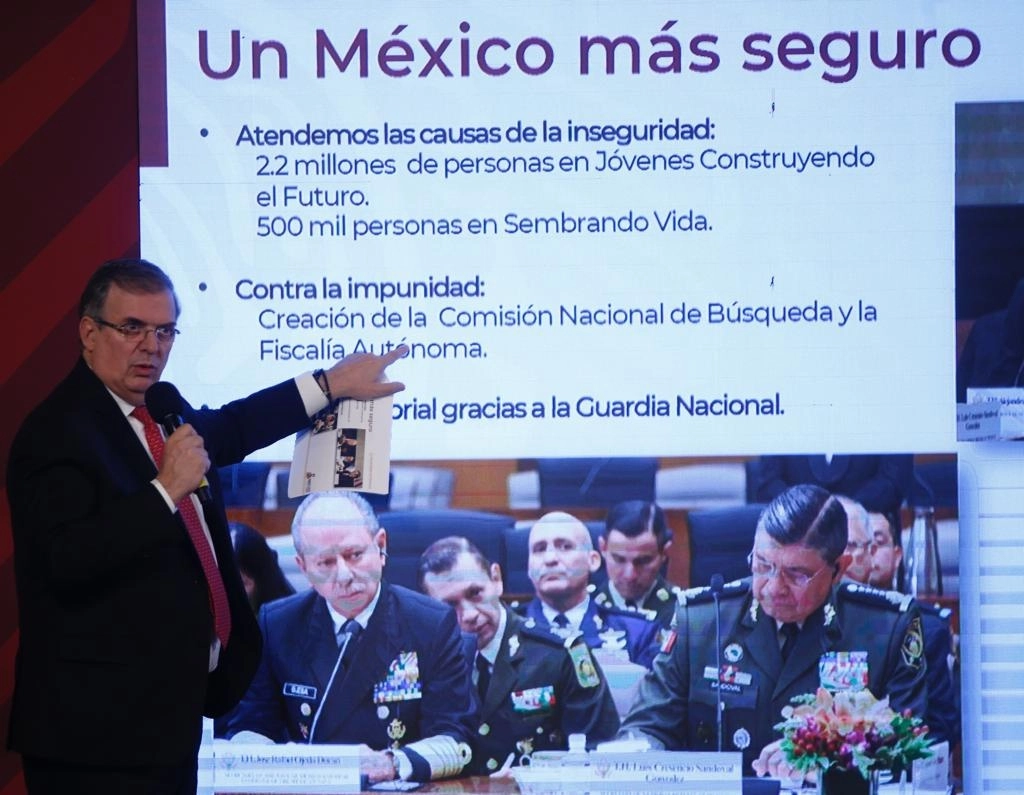 Marcelo Ebrard, titular de la SRE, durante la conferencia de prensa matutina en Palacio Nacional, en CDMX, el 14 de octubre de 2022. Foto Guillermo Sologuren




