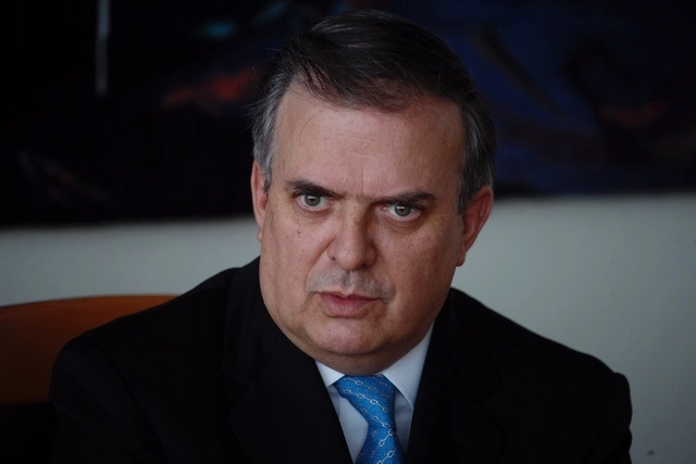 El secretario de Relaciones Exteriores, Marcelo Ebrard, durante una entrevista con ‘La Jornada’. Foto Cristina Rodríguez / Archivo