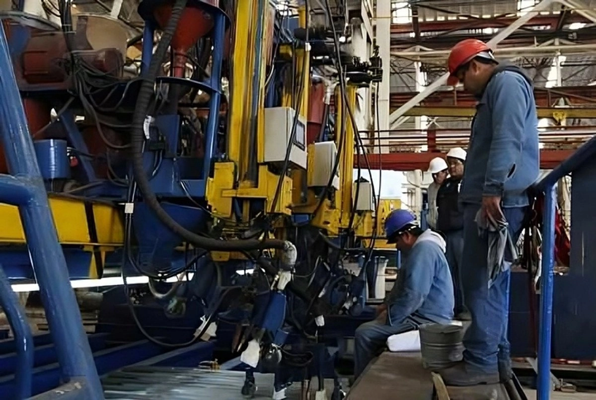 El estancamiento anual de agosto de la actividad económica de México fue producto del desplome del sector secundario. La imagen, de archivo. Foto 