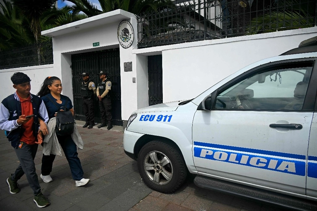 El ex vicepresidente de Ecuador Jorge Glas, fue apresado tras una irrupción en la embajada mexicana en Quito, lo que desencadenó la ruptura de relaciones diplomáticas entre ambos países. La imagen, del 8 de abril de 2024. Foto Afp 