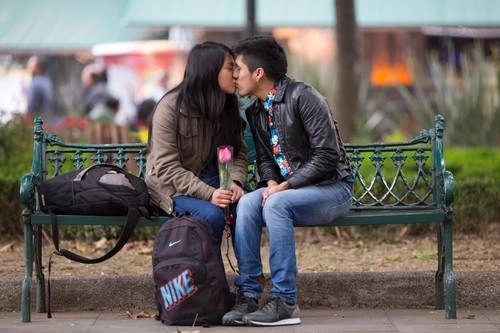 Las desigualdades de género, la pobreza, el abandono escolar, la violencia y embarazo adolescente están íntimamente ligadas al matrimonio infantil y las uniones tempranas, las cuales prevalecen en Latinoamérica y el Caribe. Foto Pablo Ramos / Archivo 