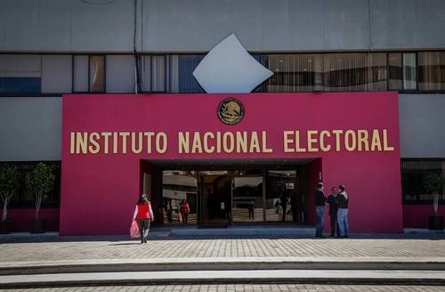 El INE ya recibió los mensajes que los partidos grabaron para la campaña 2021. Foto Notimex